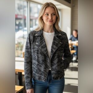 Size M gray tie dye moto jacket